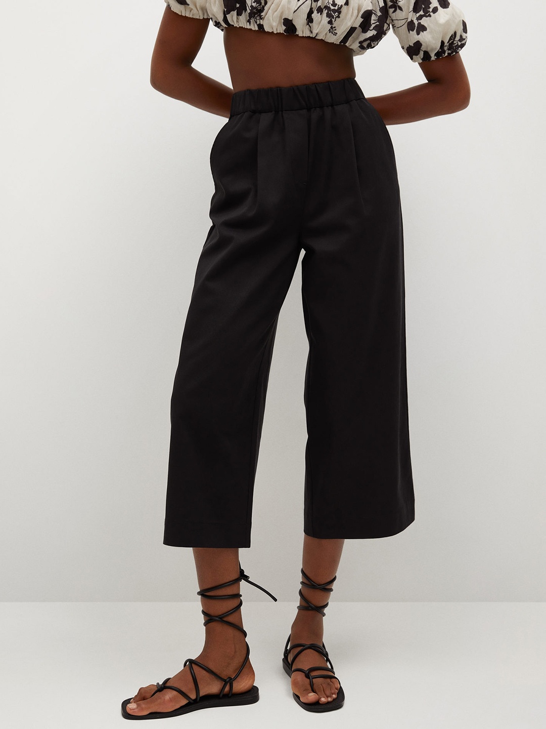 

MANGO Women Black Solid Crop Trousers
