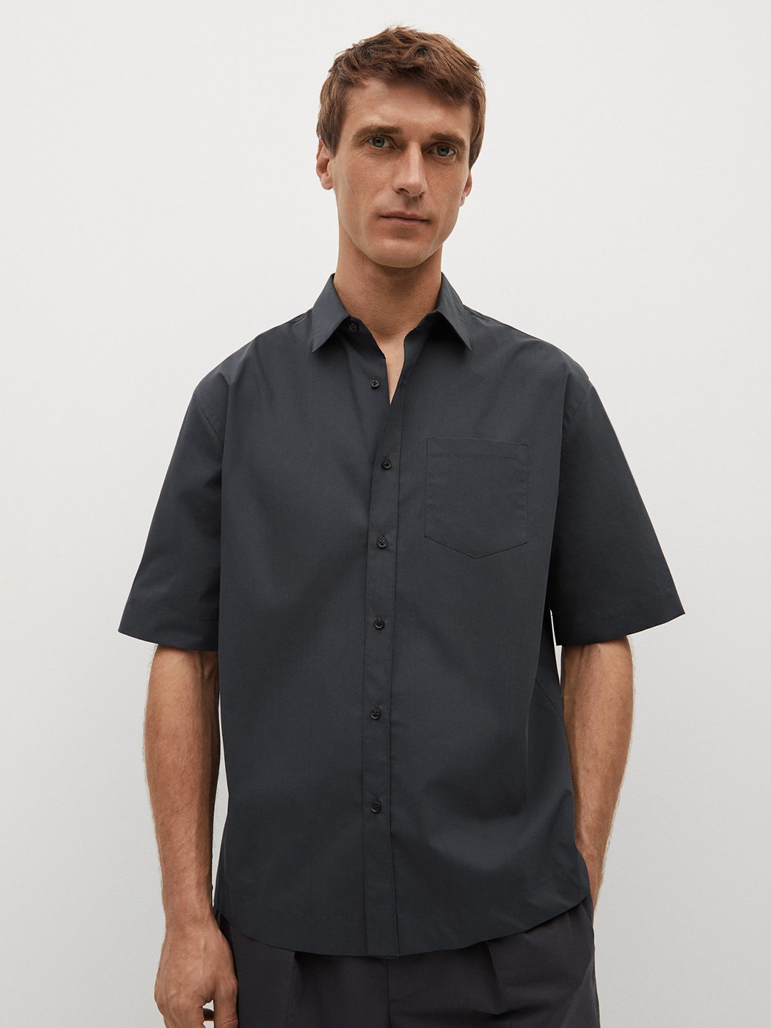 

MANGO MAN Black Solid Casual Shirt