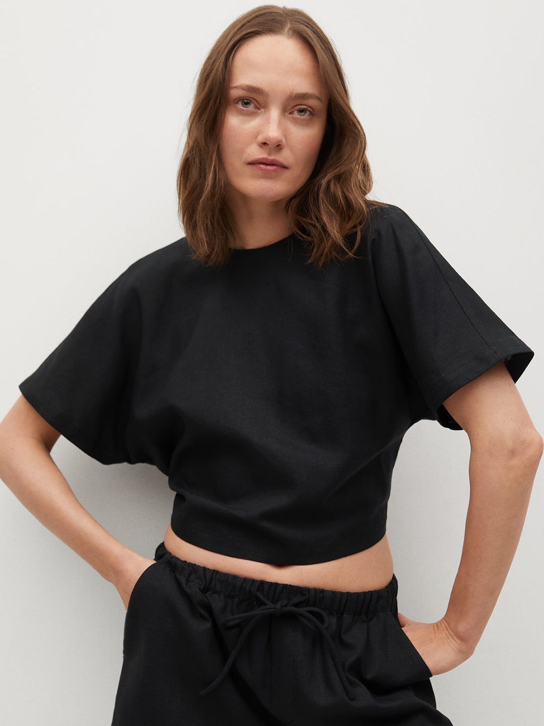 

MANGO Black Linen Styled Back Cropped Top