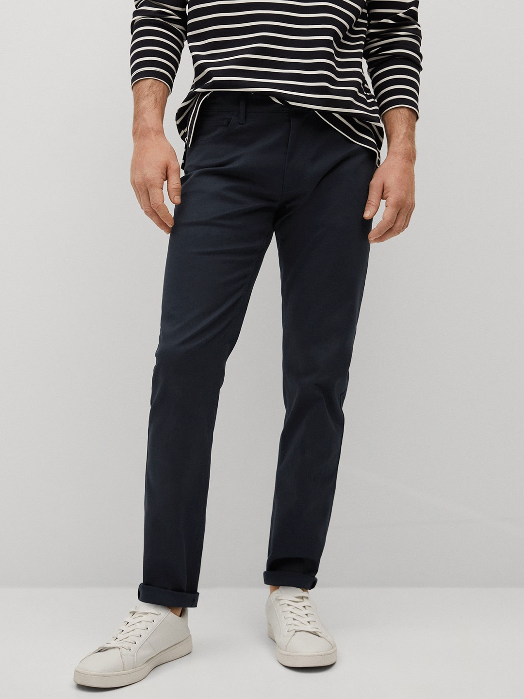 

MANGO MAN Navy Blue RegularSolid Slim Fit Trousers