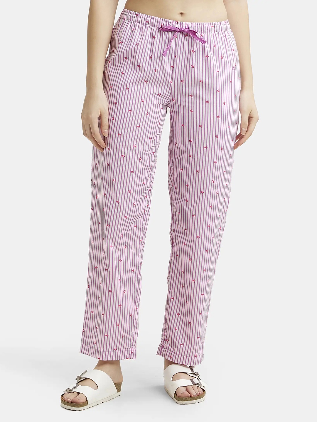 

Jockey Women Purple & Pink Checked Relaxed Fit Cotton Lounge Pants