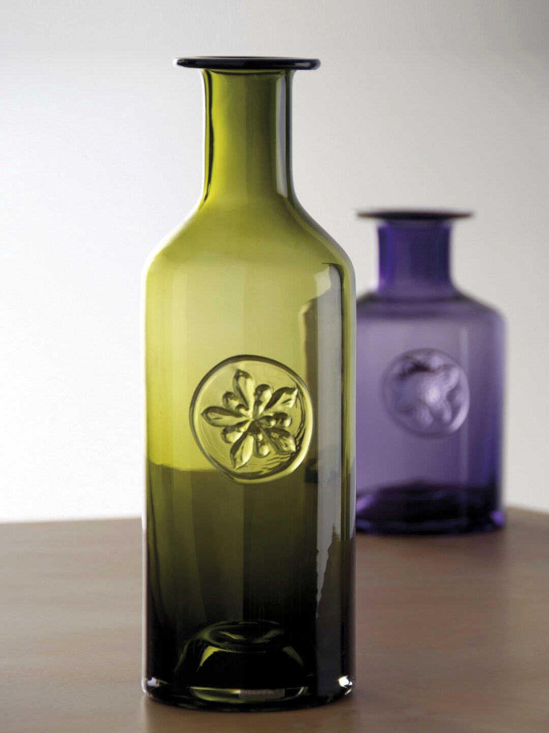 

DARTINGTON Green Crystal Handmade Aquilegia Flower Vase