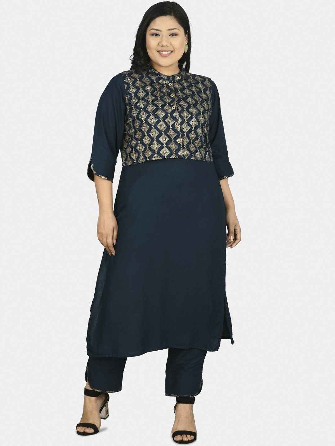 

PrettyPlus by Desinoor.com Women Blue Ethnic Motifs Printed Kurta with Trousers