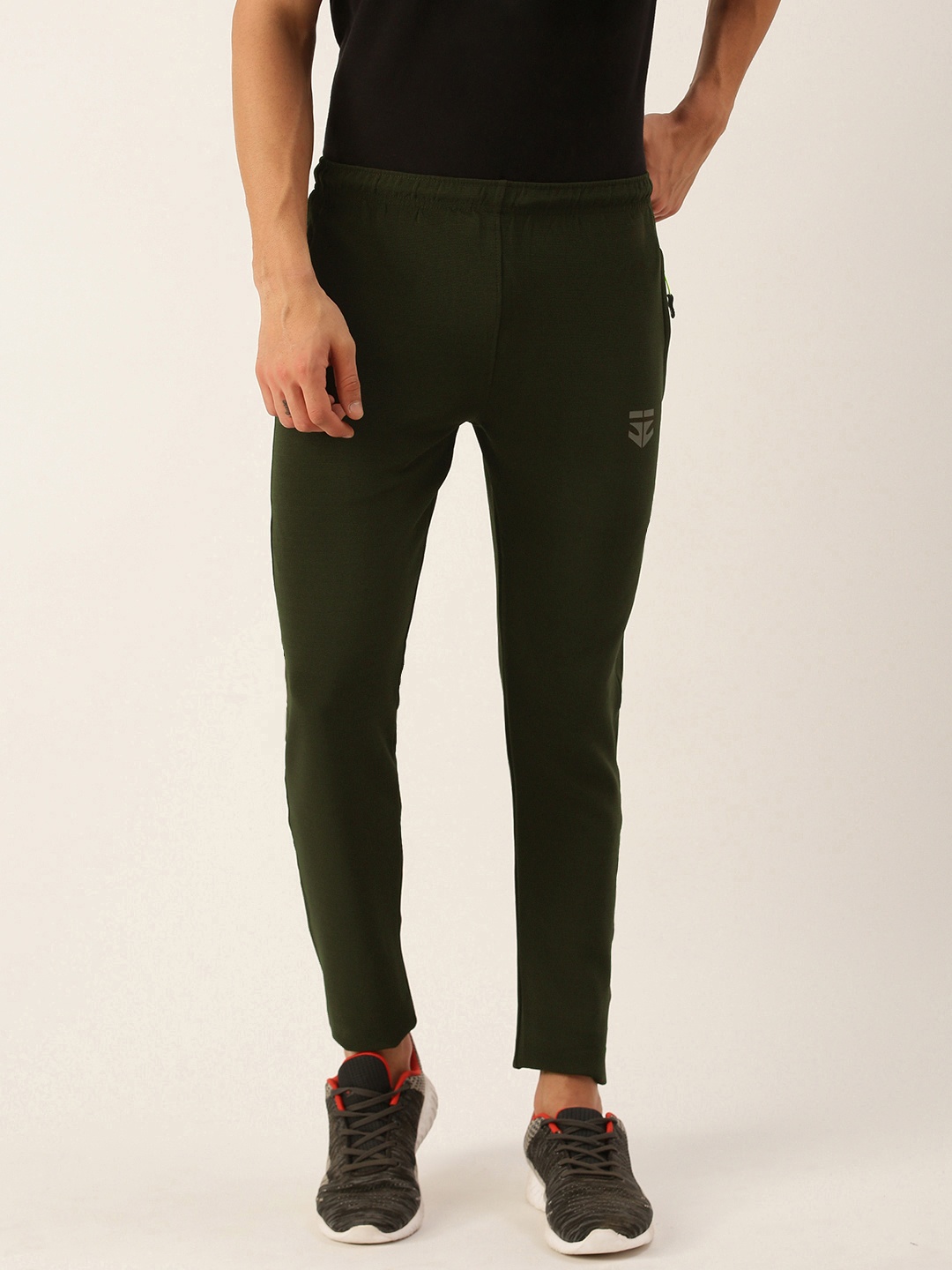 

Sports52 wear Men Olive Green Slim Fit Brand Logo Printed Rapid Dry Regular Track Pants
