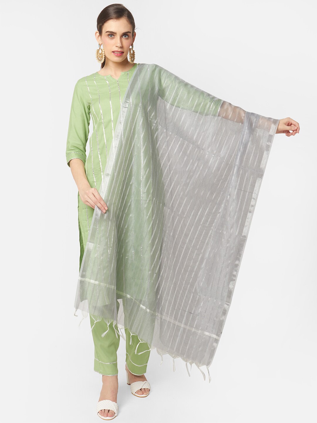 

Dupatta Bazaar Grey Woven Design Dupatta
