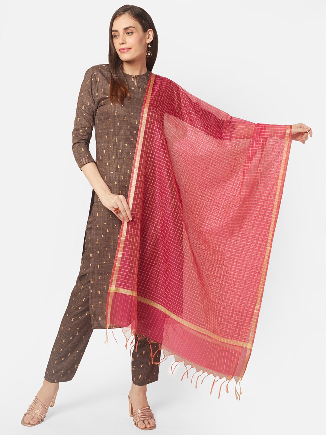 

Dupatta Bazaar Pink & Gold-Toned Checked Dupatta