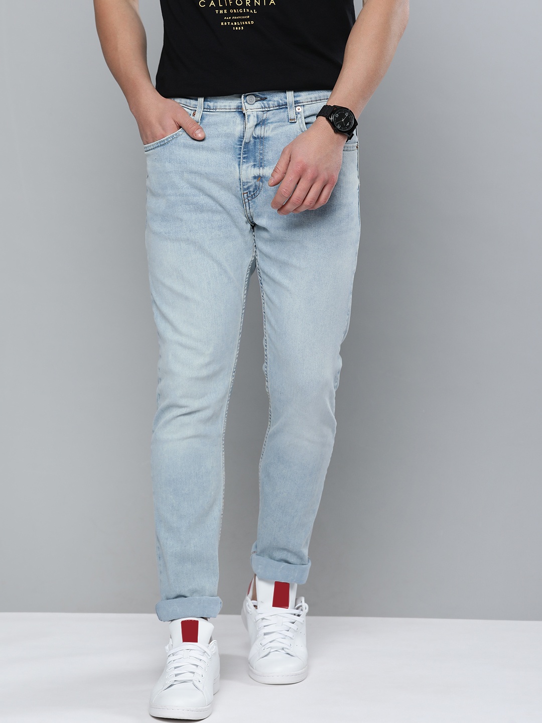 

Levis Men Blue Tapered Fit Light Fade Stretchable Jeans