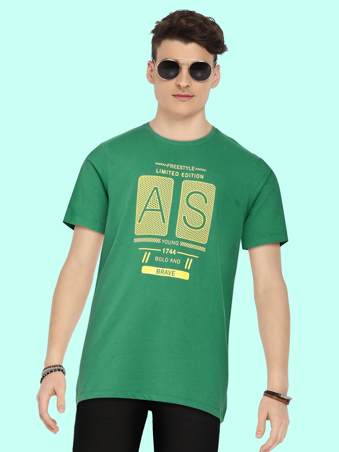 

Allen Solly Junior Boys Green Yellow Typography Printed Pure Cotton T-shirt