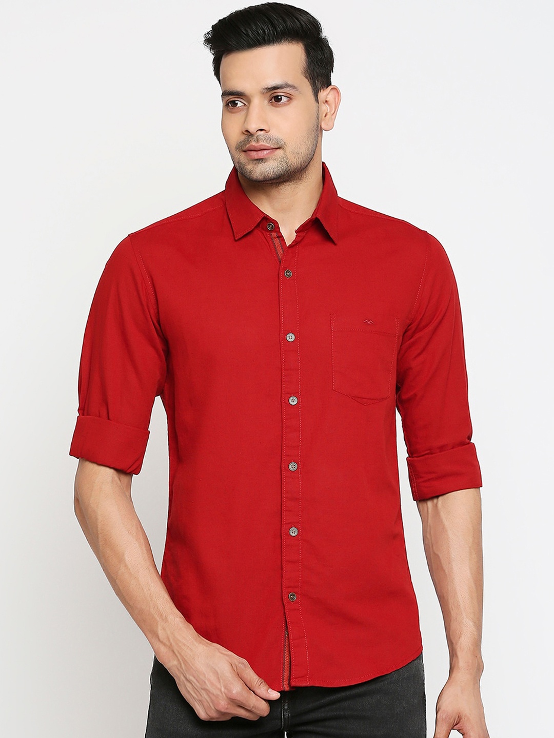 

Mufti Men Red Cotton-Linen Full Sleeves Relaxed Shirt