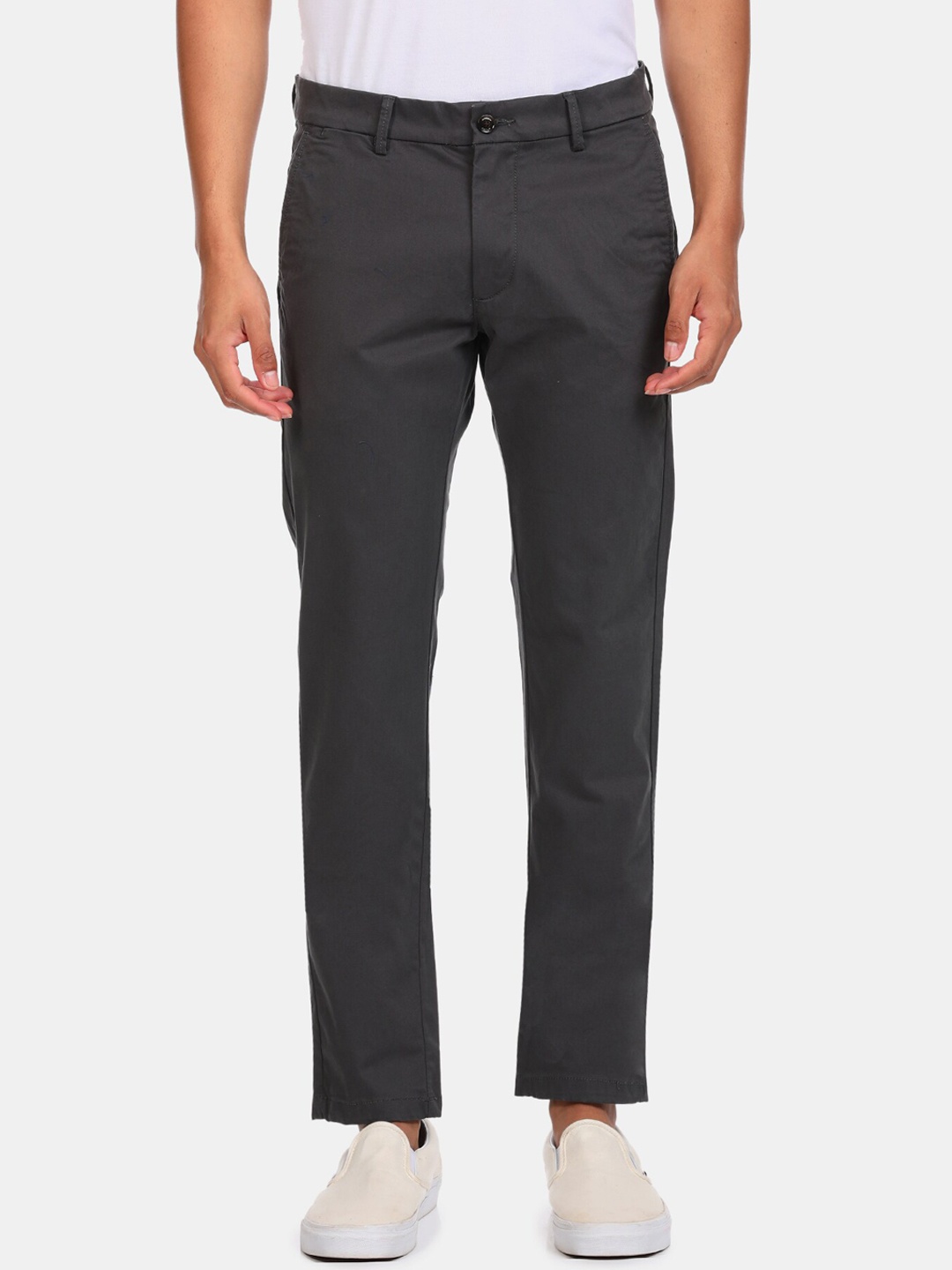 

Arrow Sports Men Dark Grey Mid Rise Solid Casual Trousers