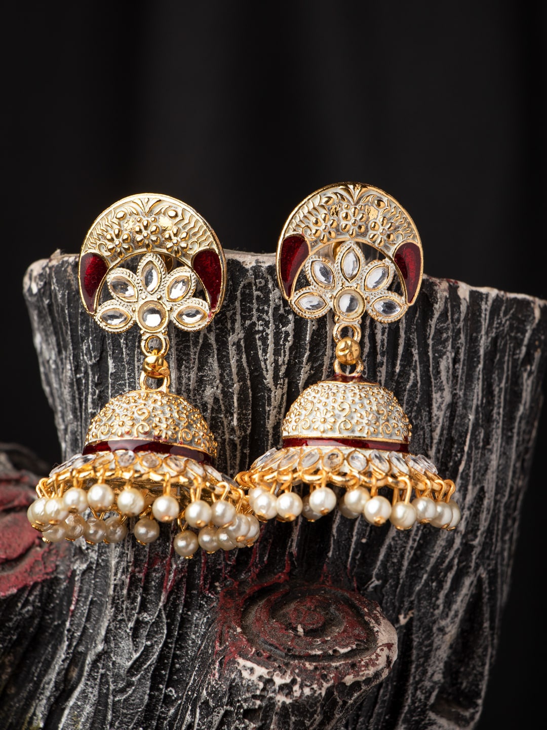

MORKANTH JEWELLERY Cream-Coloured Contemporary Jhumkas Earrings