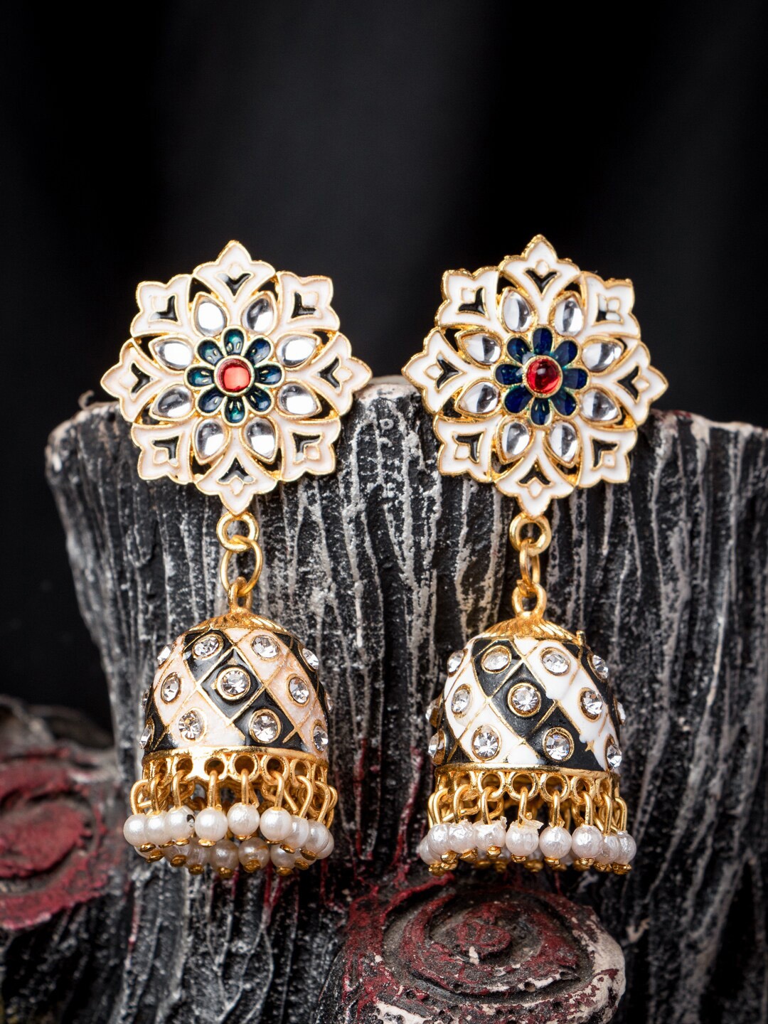 

MORKANTH JEWELLERY Black Contemporary Drop Earrings