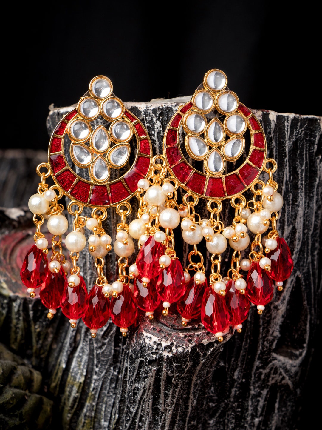 

MORKANTH JEWELLERY Red Contemporary Chandbalis Earrings