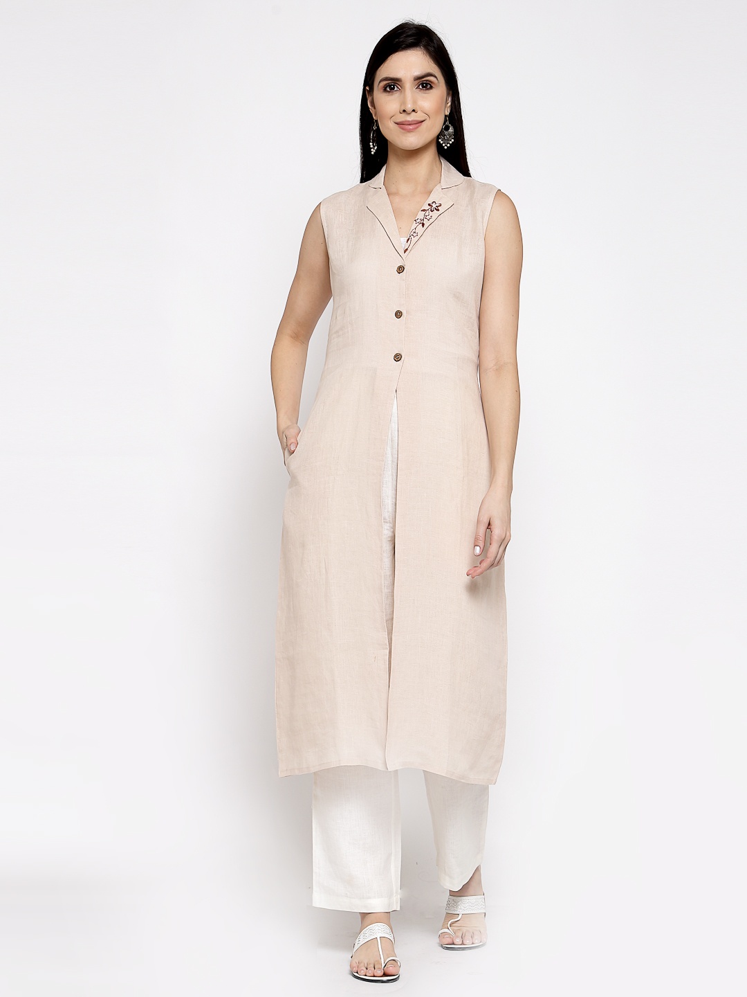 

DART STUDIO Women Beige Thread Work Kurta
