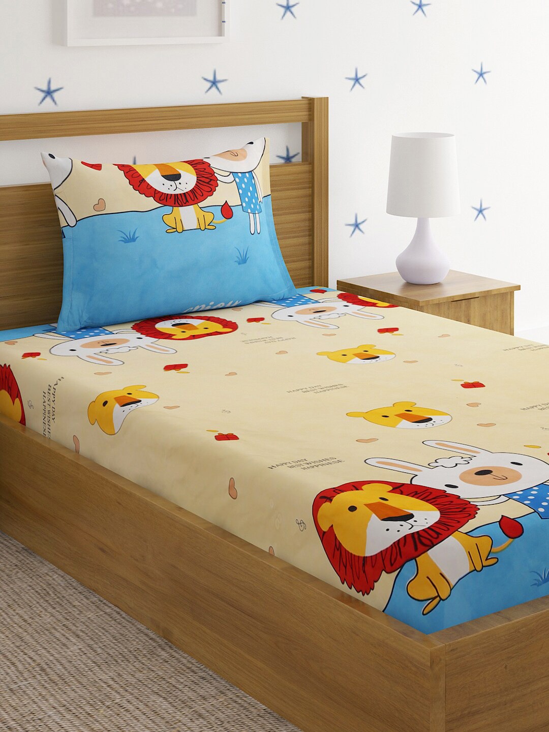 

HOSTA HOMES Beige & Red Graphic 220 TC Single Bedsheet with 1 Pillow Cover