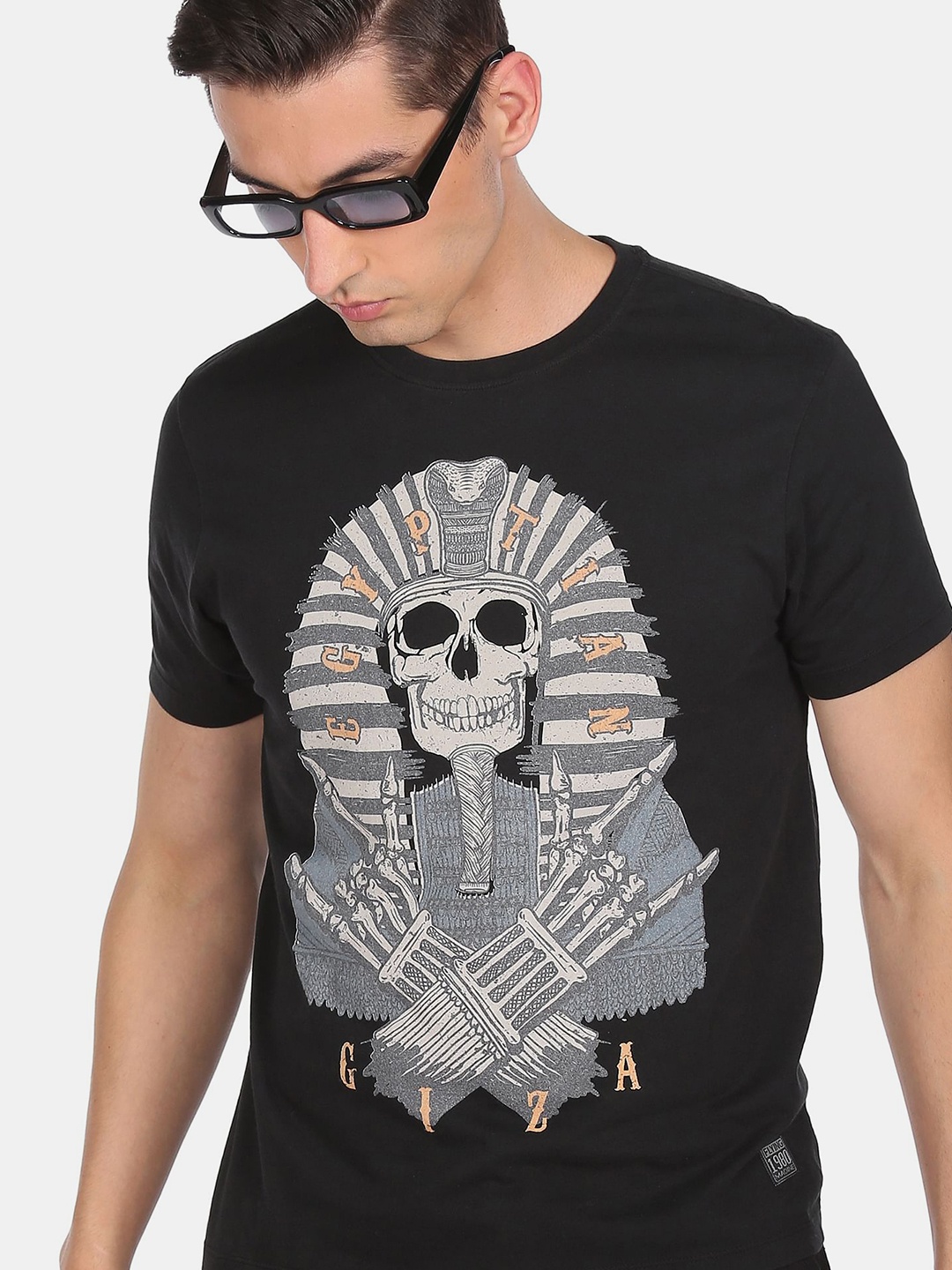 

Flying Machine Men Black & Grey Graphic Printed T-shirt