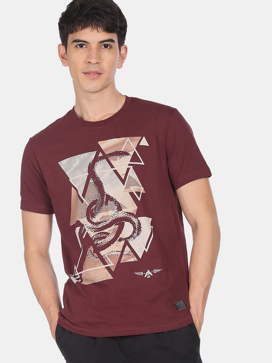 

Flying Machine Men Maroon Beige Geometric Printed Pure Cotton T-shirt