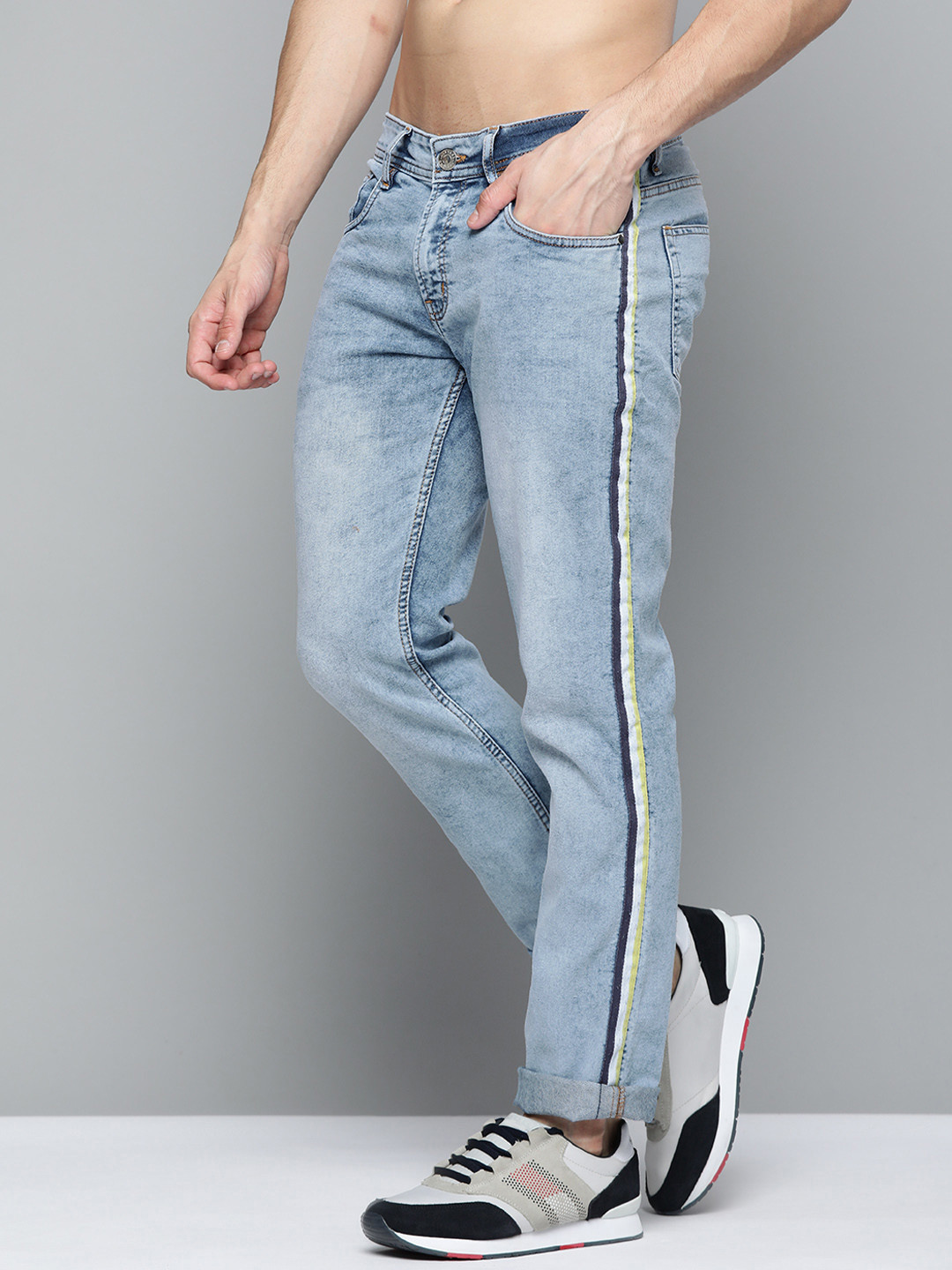 

Harvard Men Blue Slim Fit Light Fade Mid-Rise Stretchable Jeans