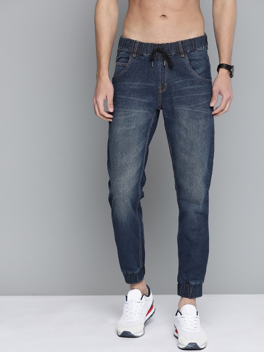 

Harvard Men Blue Light Fade Cuffed Hem Stretchable Jeans