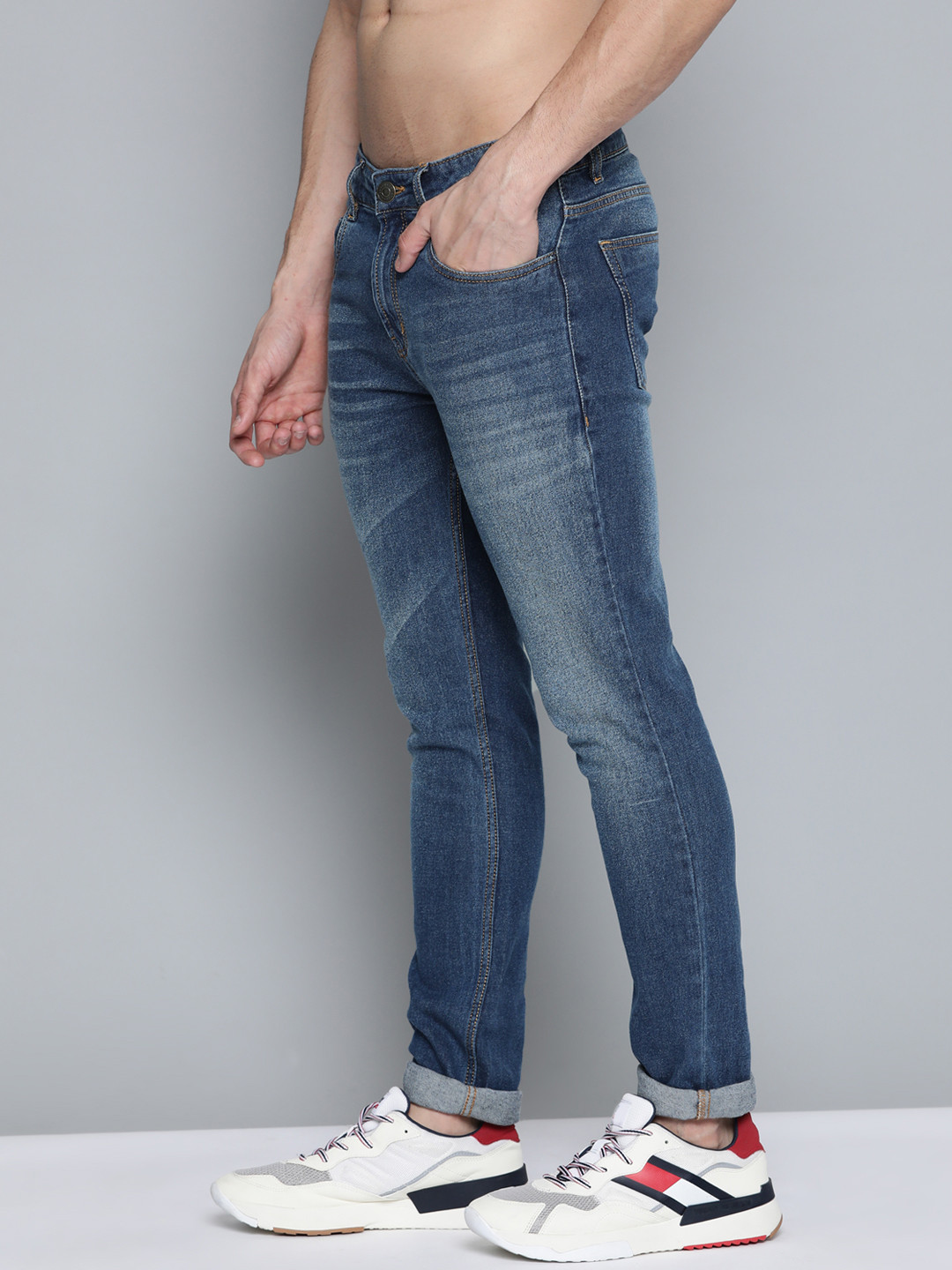 

Harvard Men Blue Skinny Fit Light Fade Stretchable Jeans