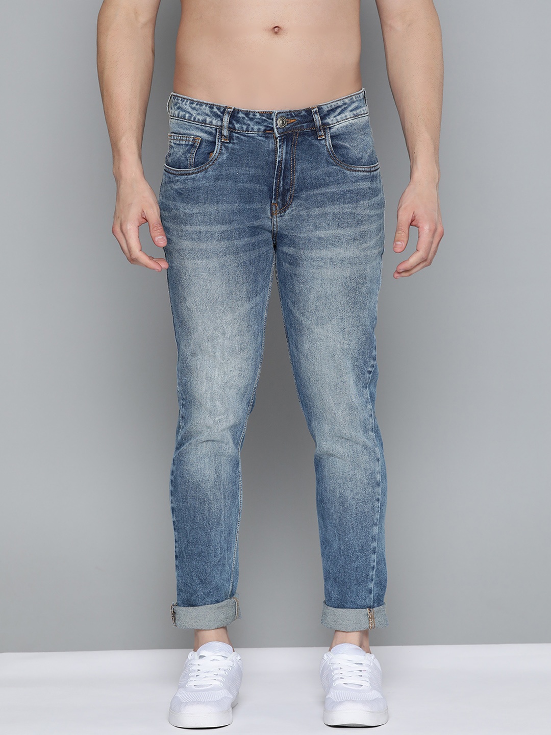 

Harvard Men Blue Tapered Fit Light Fade Stretchable Jeans