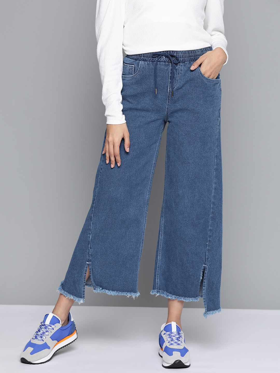 

Harvard Women Navy Blue Flared Fit Stretchable Jeans
