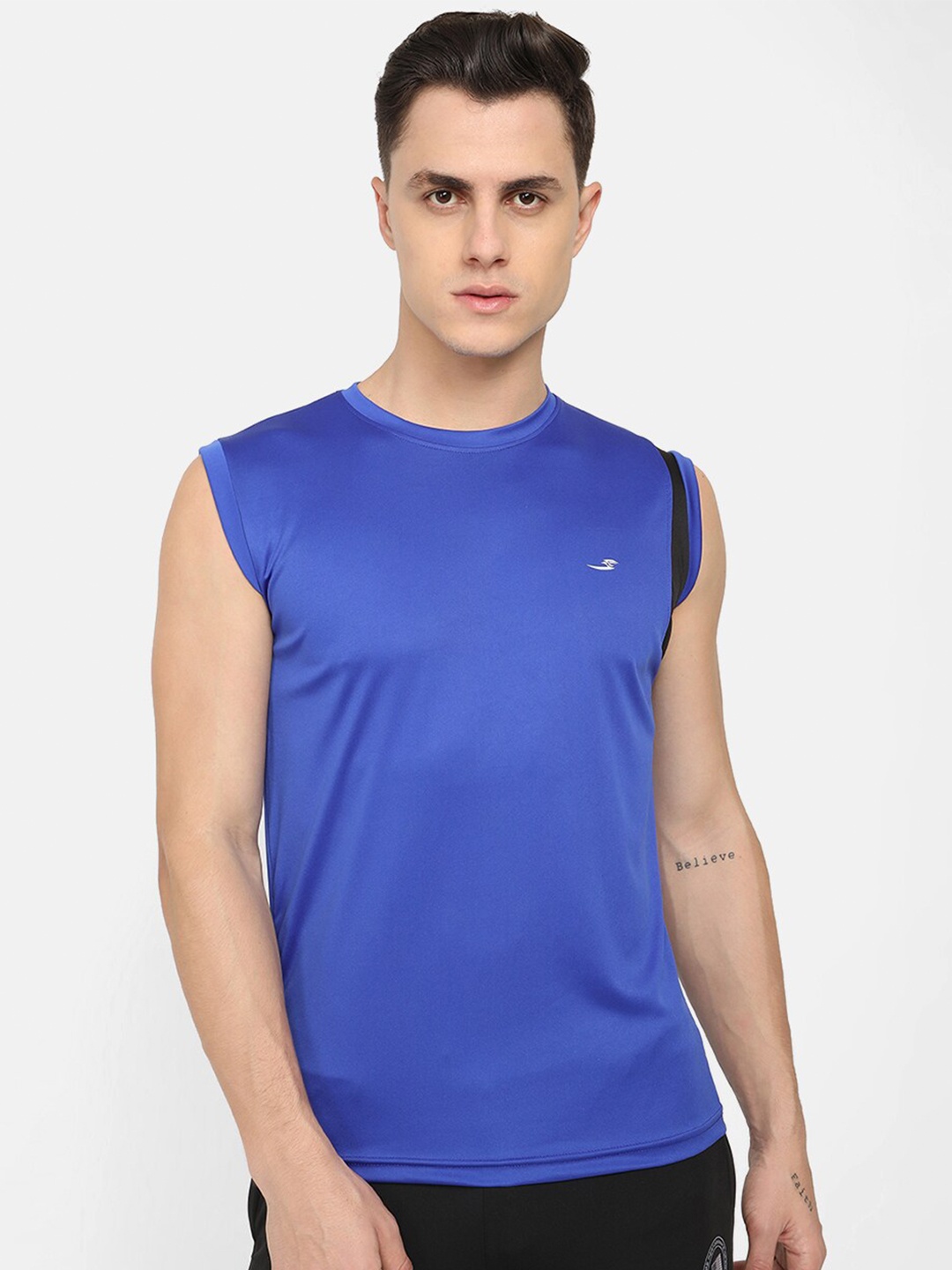 

V2 Value & Variety Men Blue Cotton T-shirt