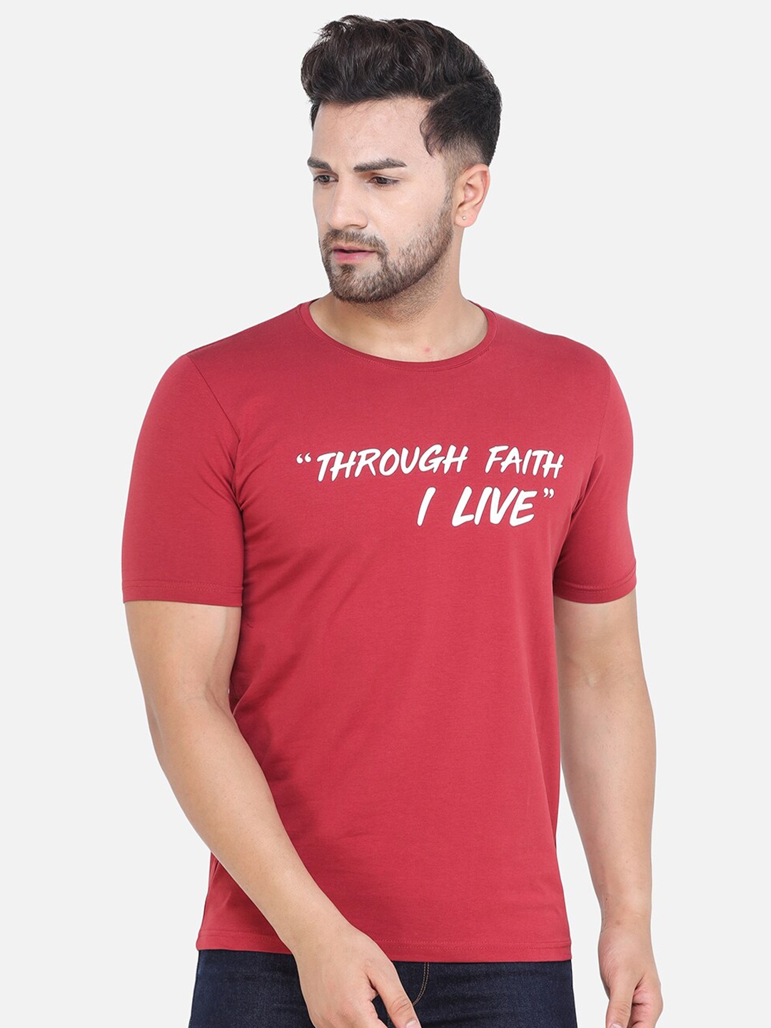 

COLVYNHARRIS JEANS Men Red Typography Printed Slim Fit T-shirt