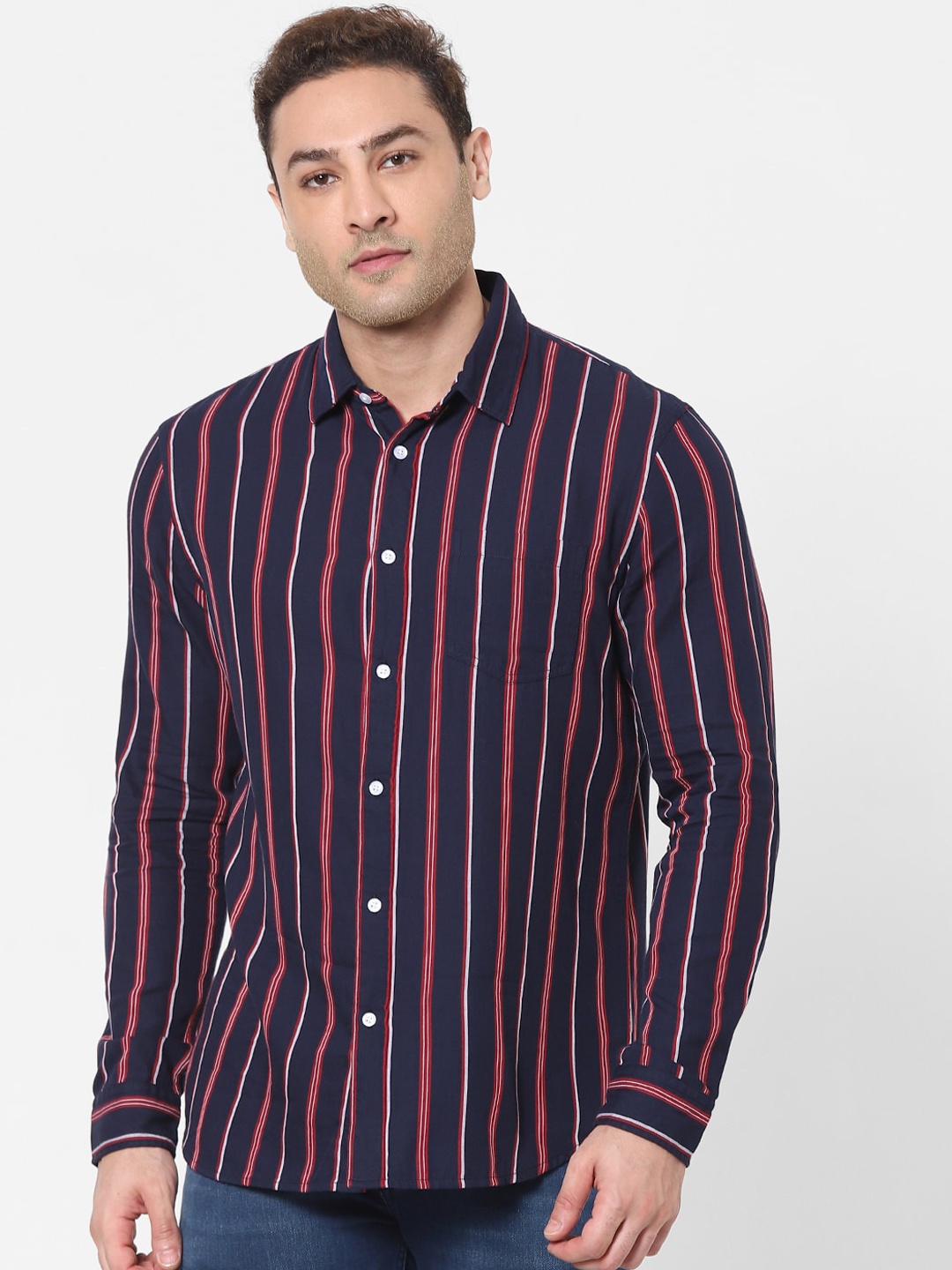 

Celio Men Navy Blue & Red Vertical Striped Cotton Casual Shirt