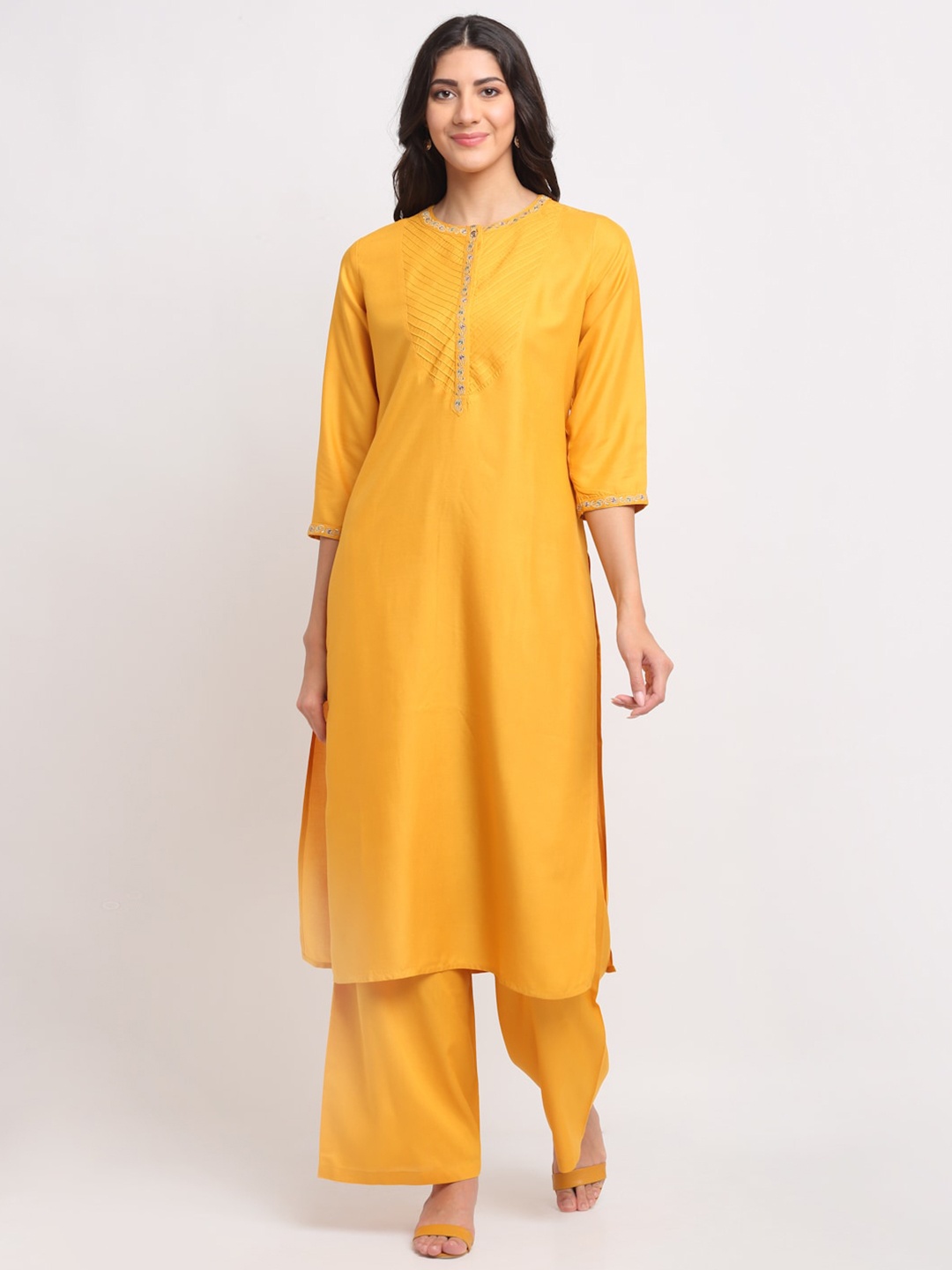 

BLANC9 Women Yellow Embroidered Kurta