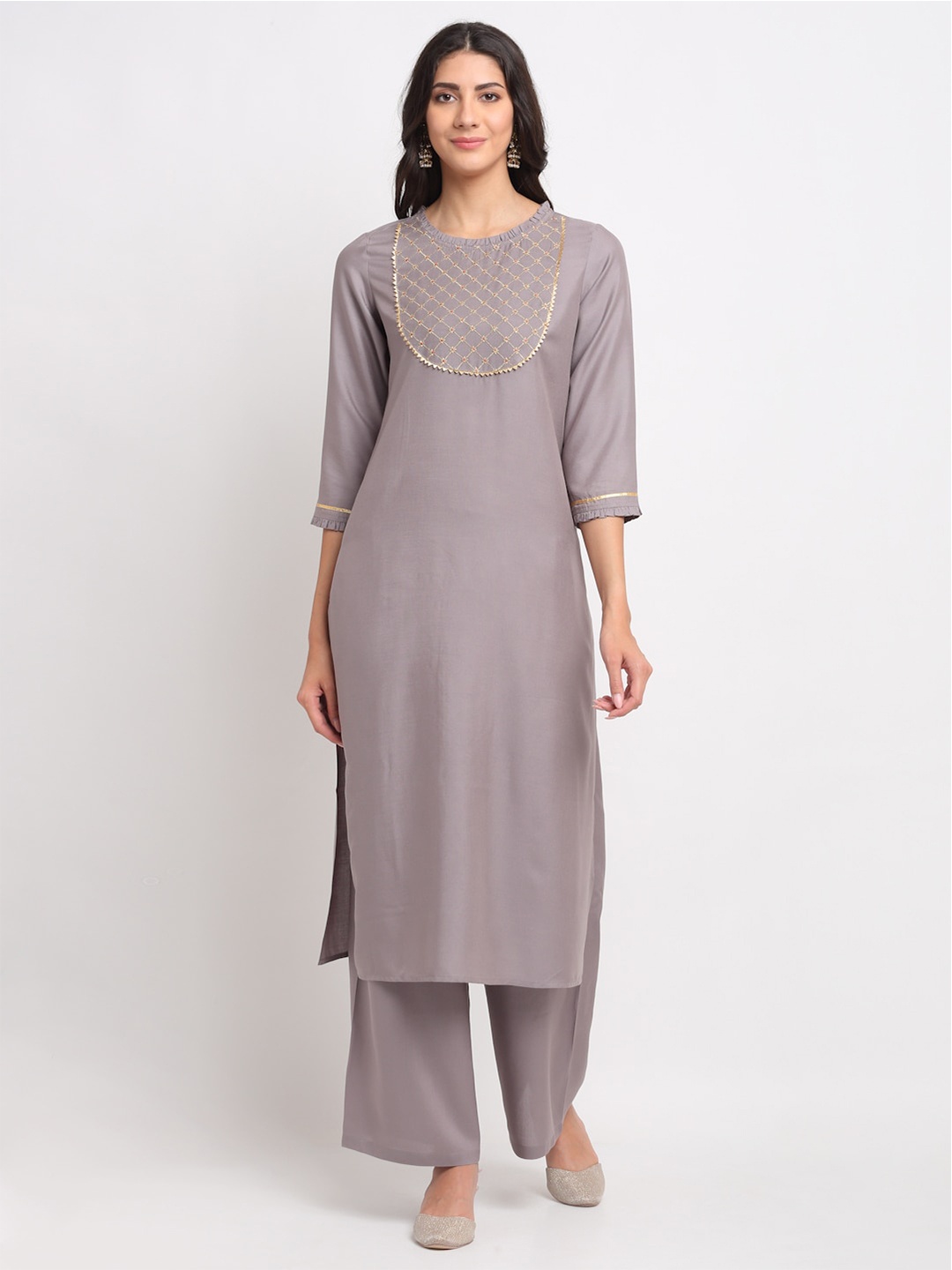 

BLANC9 Women Grey Embroidered Gotta Patti Kurta