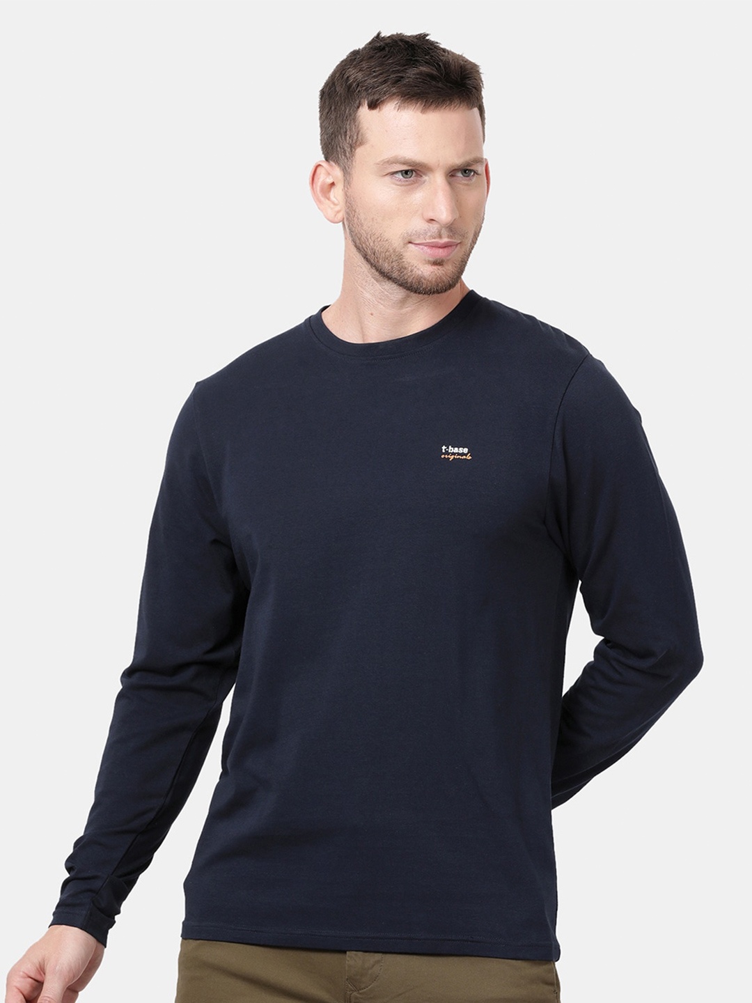 

t-base Men Navy Blue T-shirt