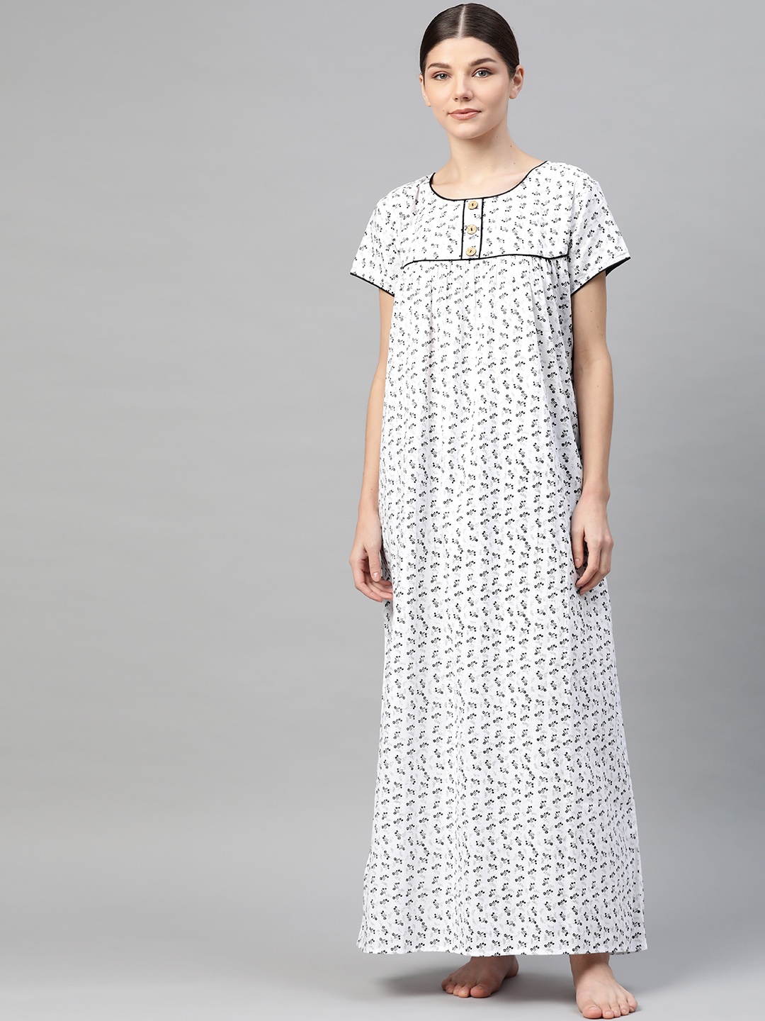 

Vemante White Floral Printed Cotton Maxi Nightdress