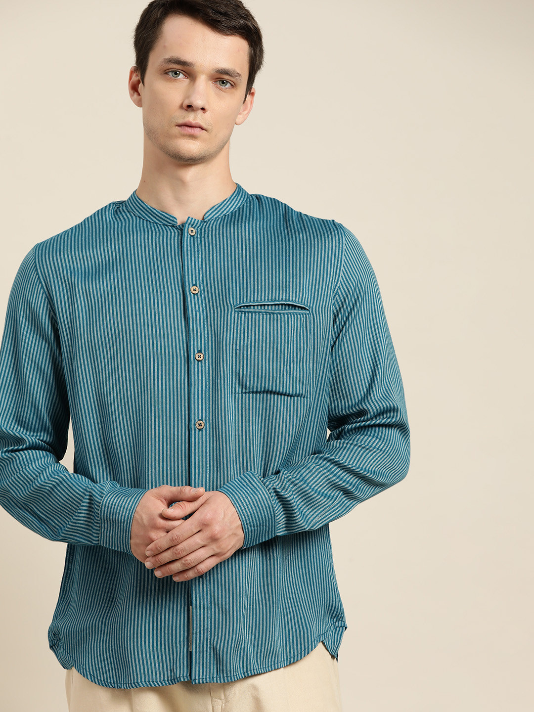 

ether Men Blue Striped Opaque Casual Cotton Handloom Shirt