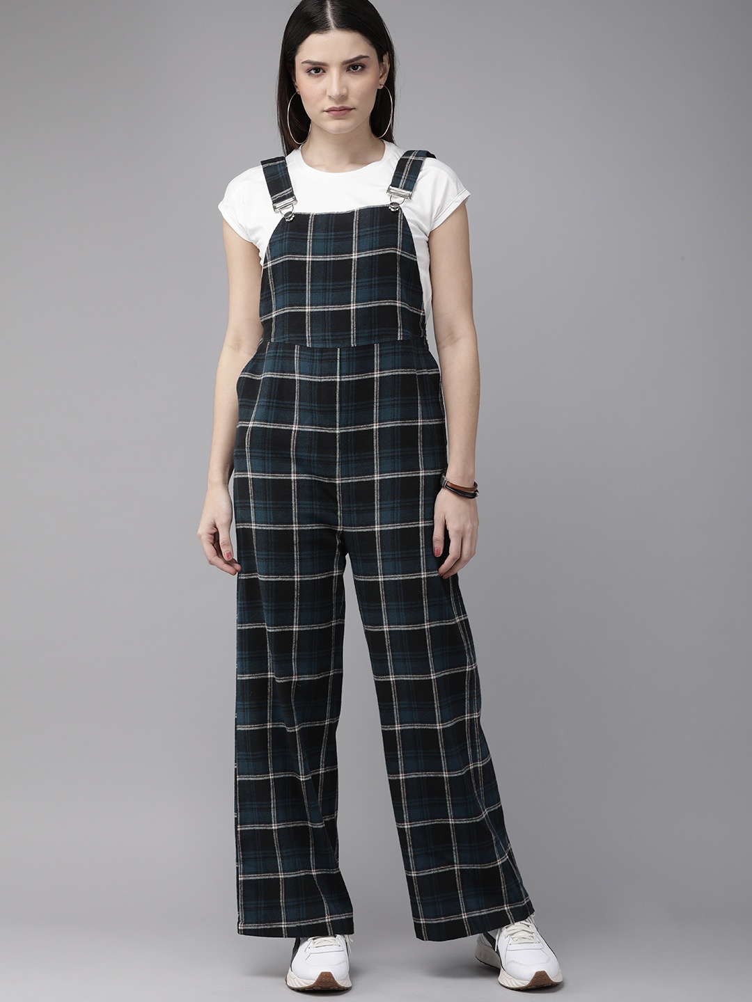 

Roadster Women Black & White Checked Flared Dungarees