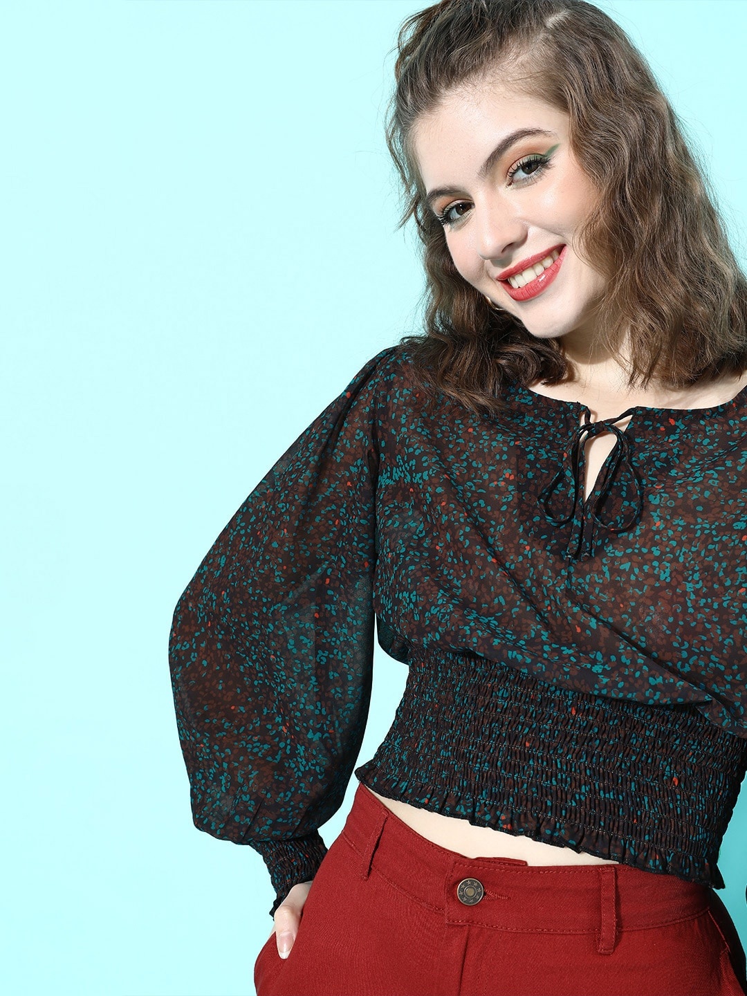 

Roadster Black & Blue Print Keyhole Neck Blouson Crop Smocking Top