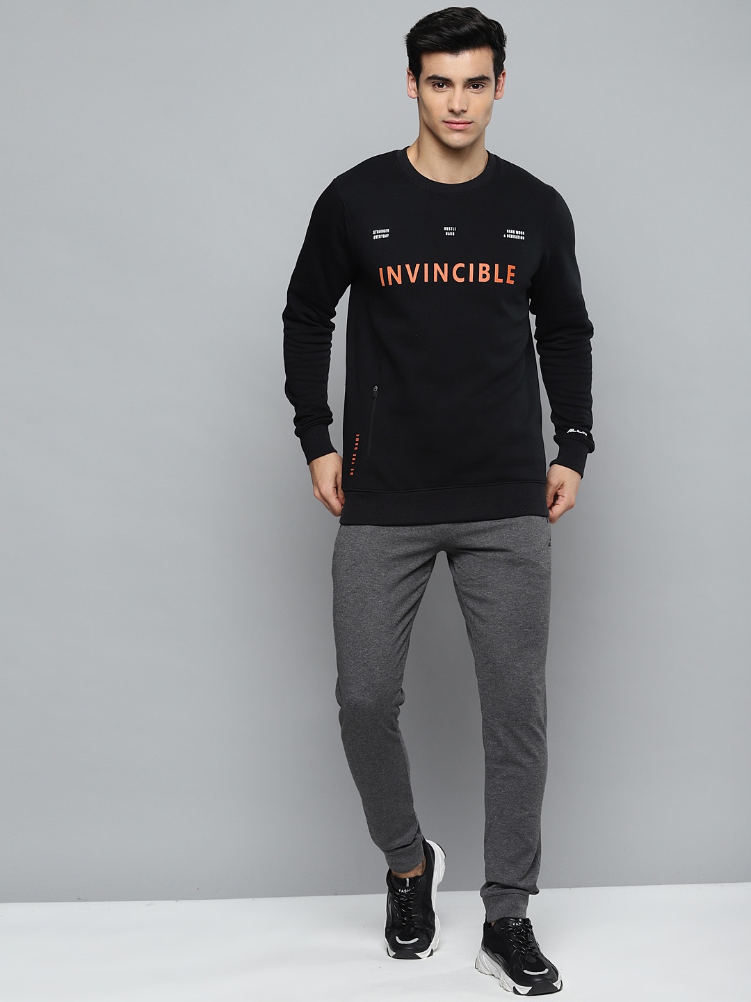 

Alcis Men Black & Orange Typography Printed Cotton Sweatshirt