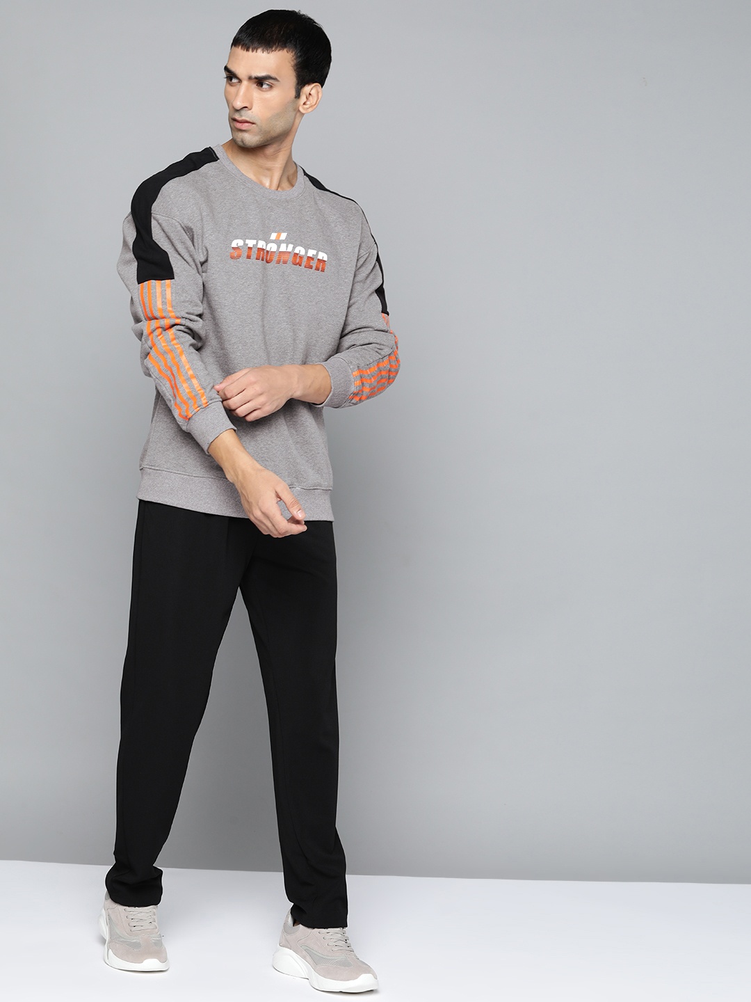 

Alcis Men Grey Melange Printed Sweatshirt