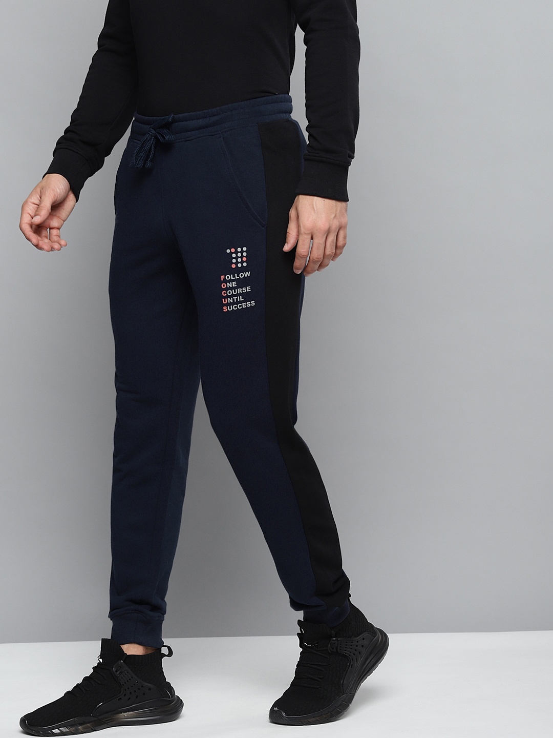 

Alcis Men Navy Blue Solid Slim Fit Joggers with Printed Detail