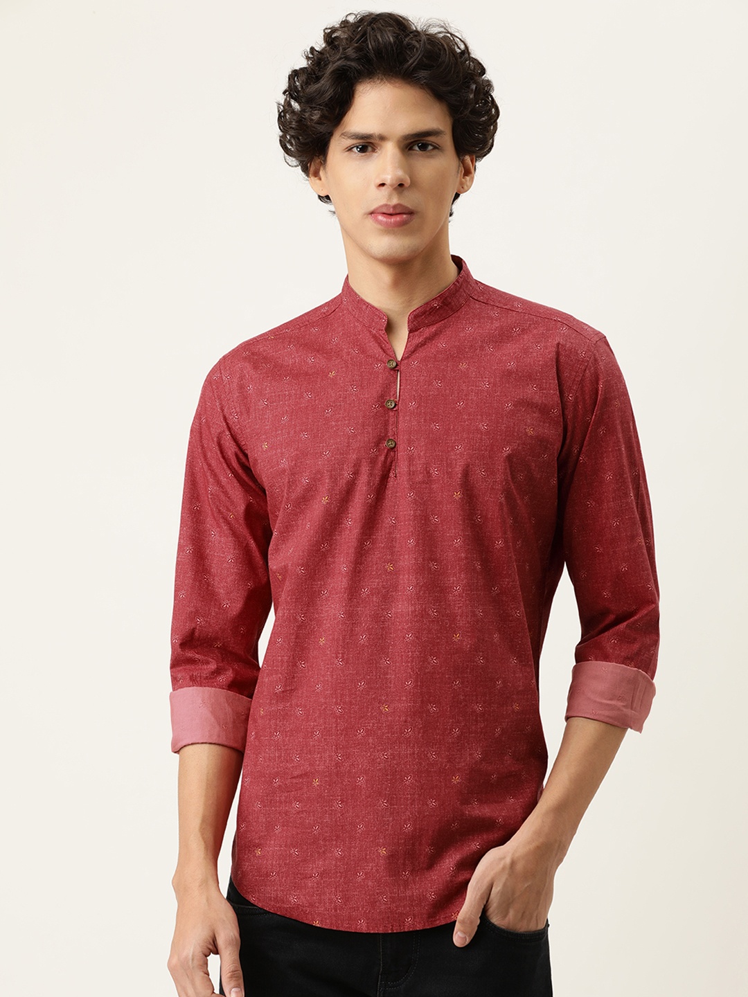 

IVOC Men Red & Pink Slim Fit Floral Opaque Printed Casual Shirt