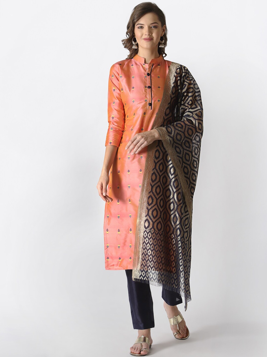 

Satrani Pink & Navy Blue Jacquard Woven Design Banarasi Silk Unstitched Dress Material