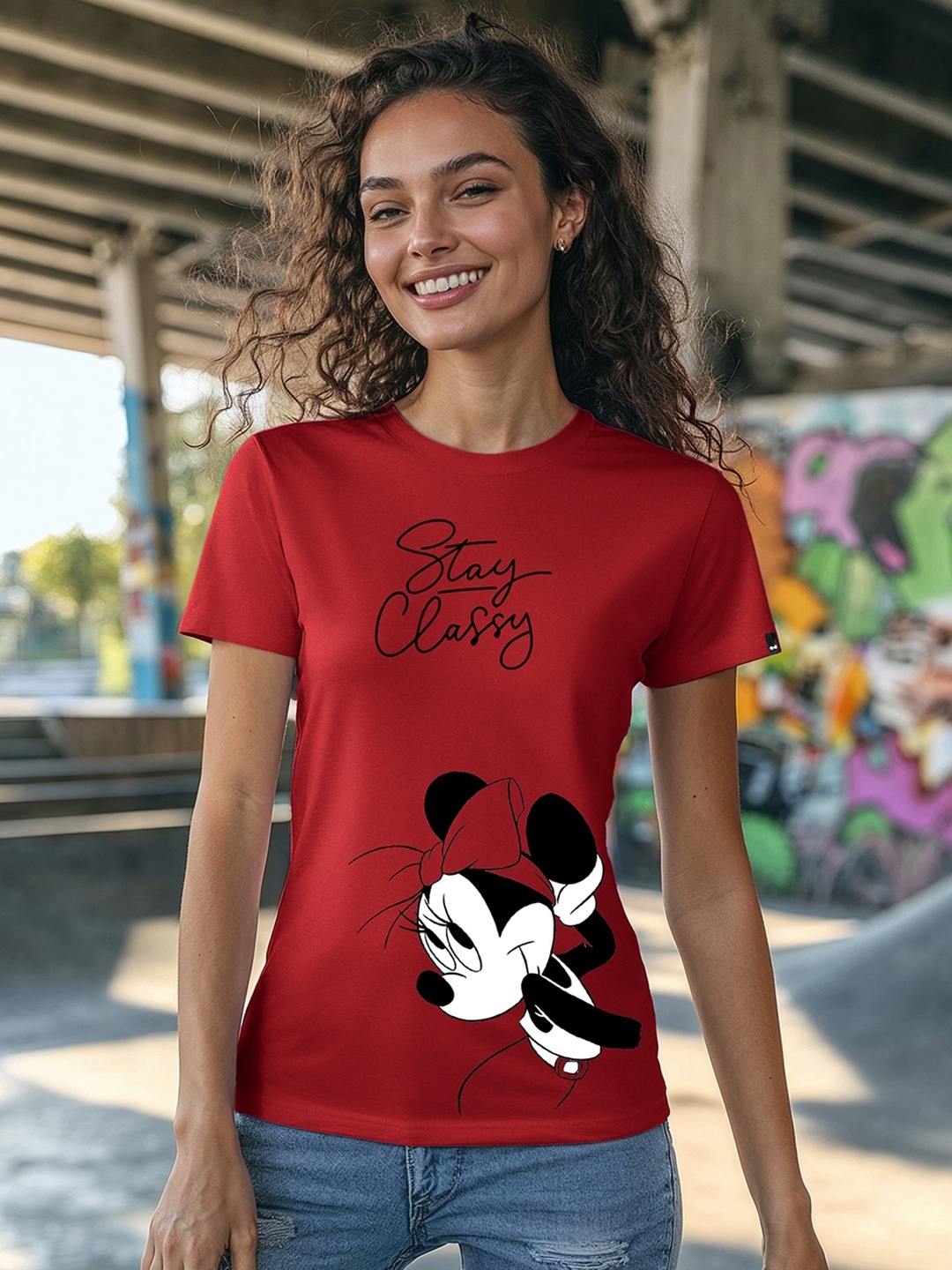 

Bewakoof Women Slim Fit Minnie Mouse Print Slim Fit T-shirt, Red
