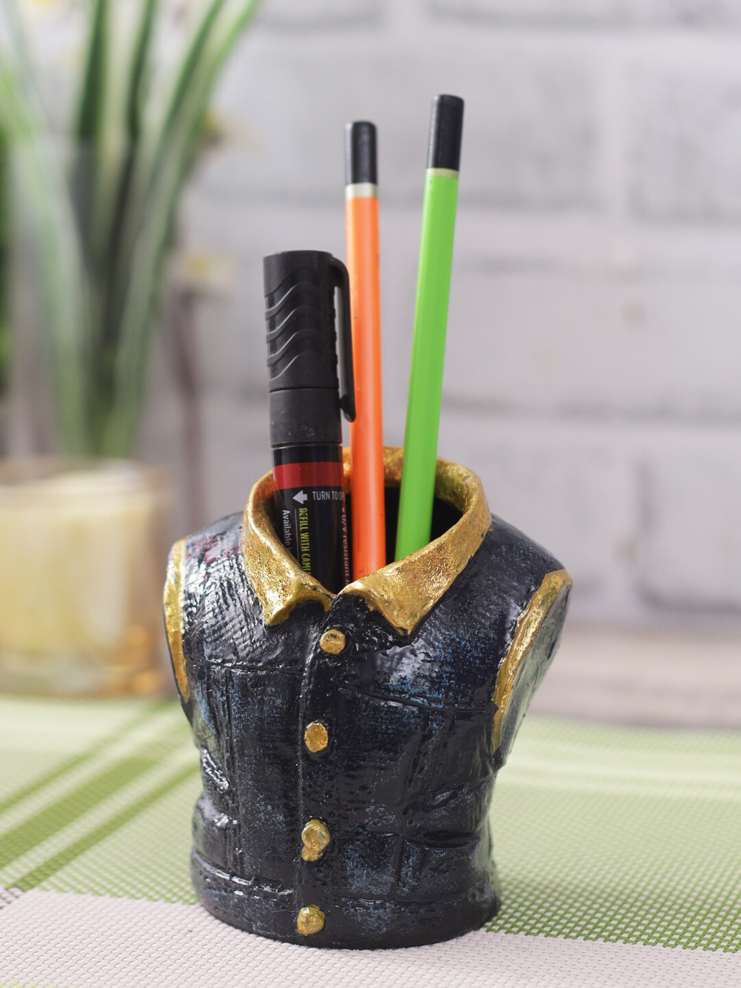 

CraftVatika Black & Gold-Toned Polyresin Men Shirt Pen Stand Holder Showpiece