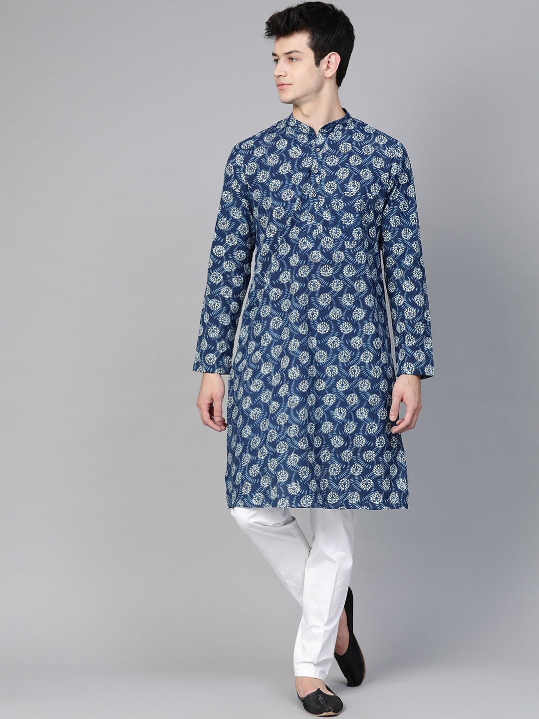 

See Designs Men Blue & White Ethnic Motifs Hand Block Printed Kurta