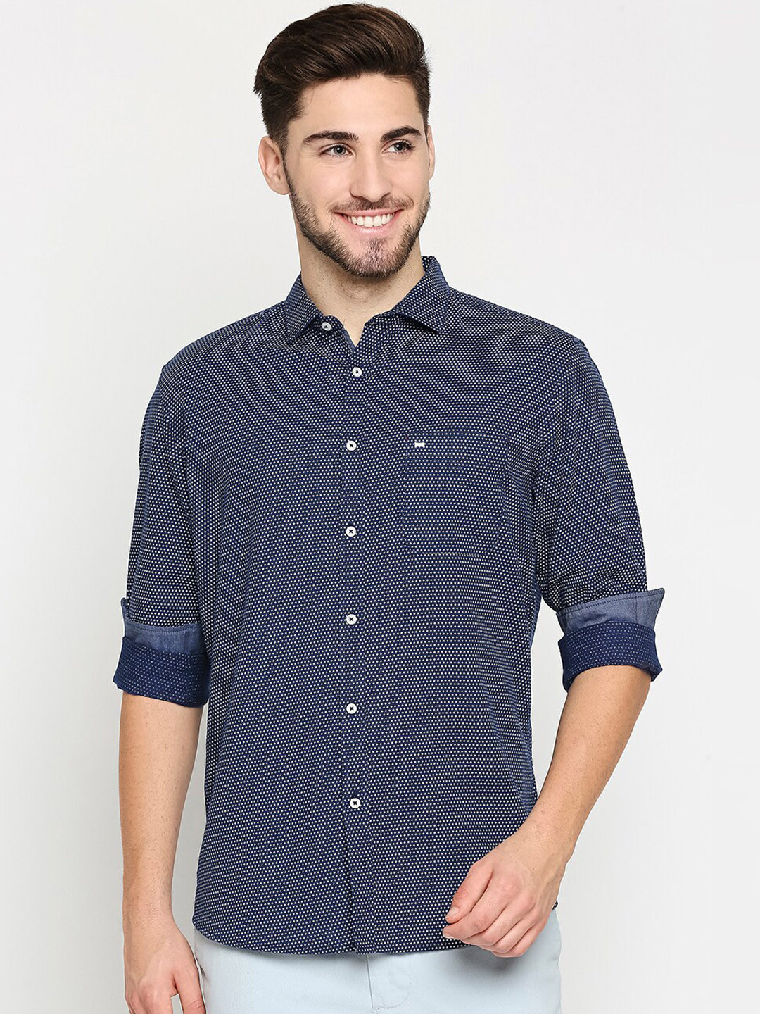 

Basics Men Navy Blue Pure Cotton Slim Fit Printed Casual Shirt