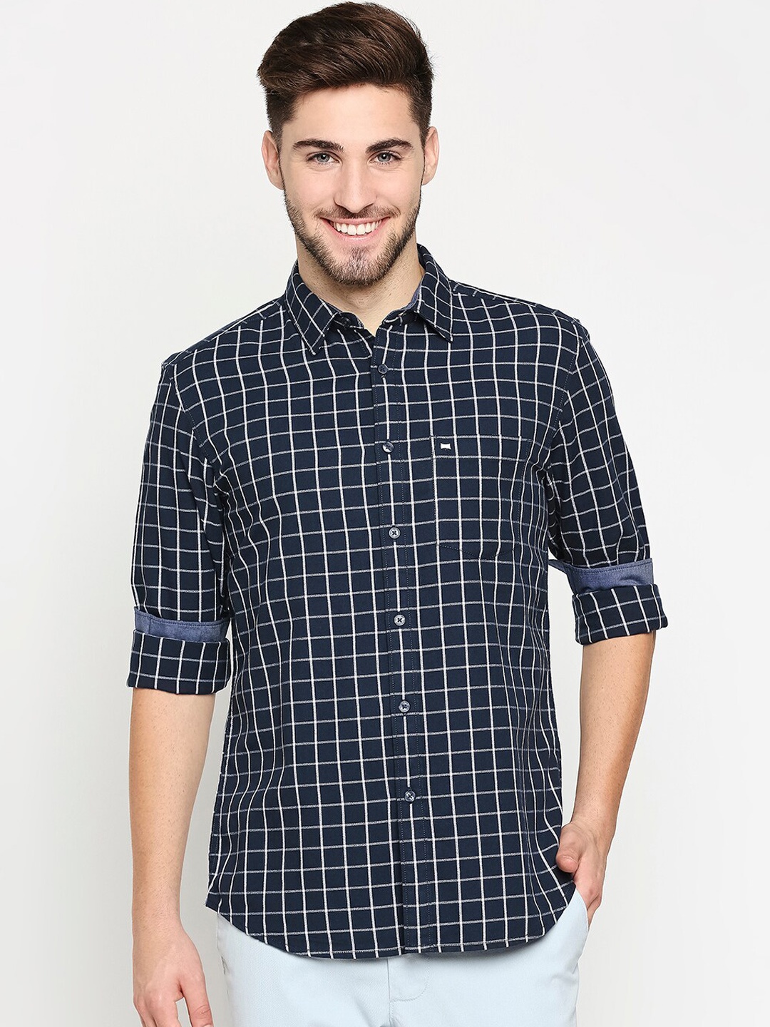 

Basics Men Navy Blue & White Pure Cotton Slim Fit Grid Tattersall Checked Casual Shirt