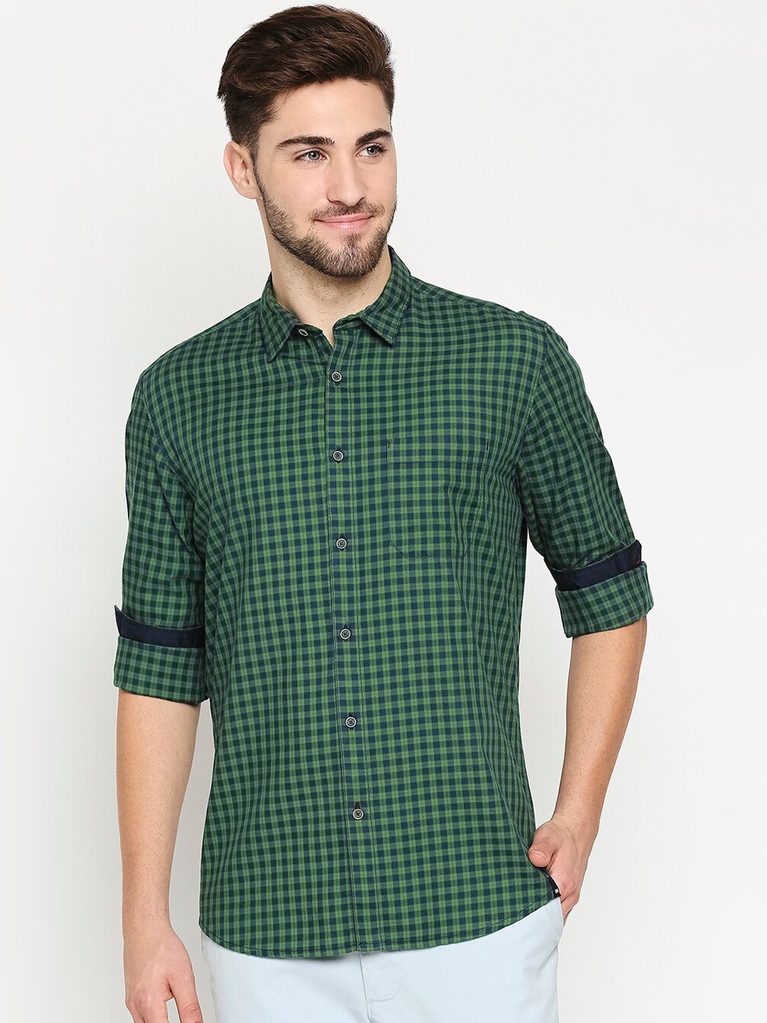 

Basics Men Green & Navy Blue Pure Cotton Slim Fit Checked Casual Shirt