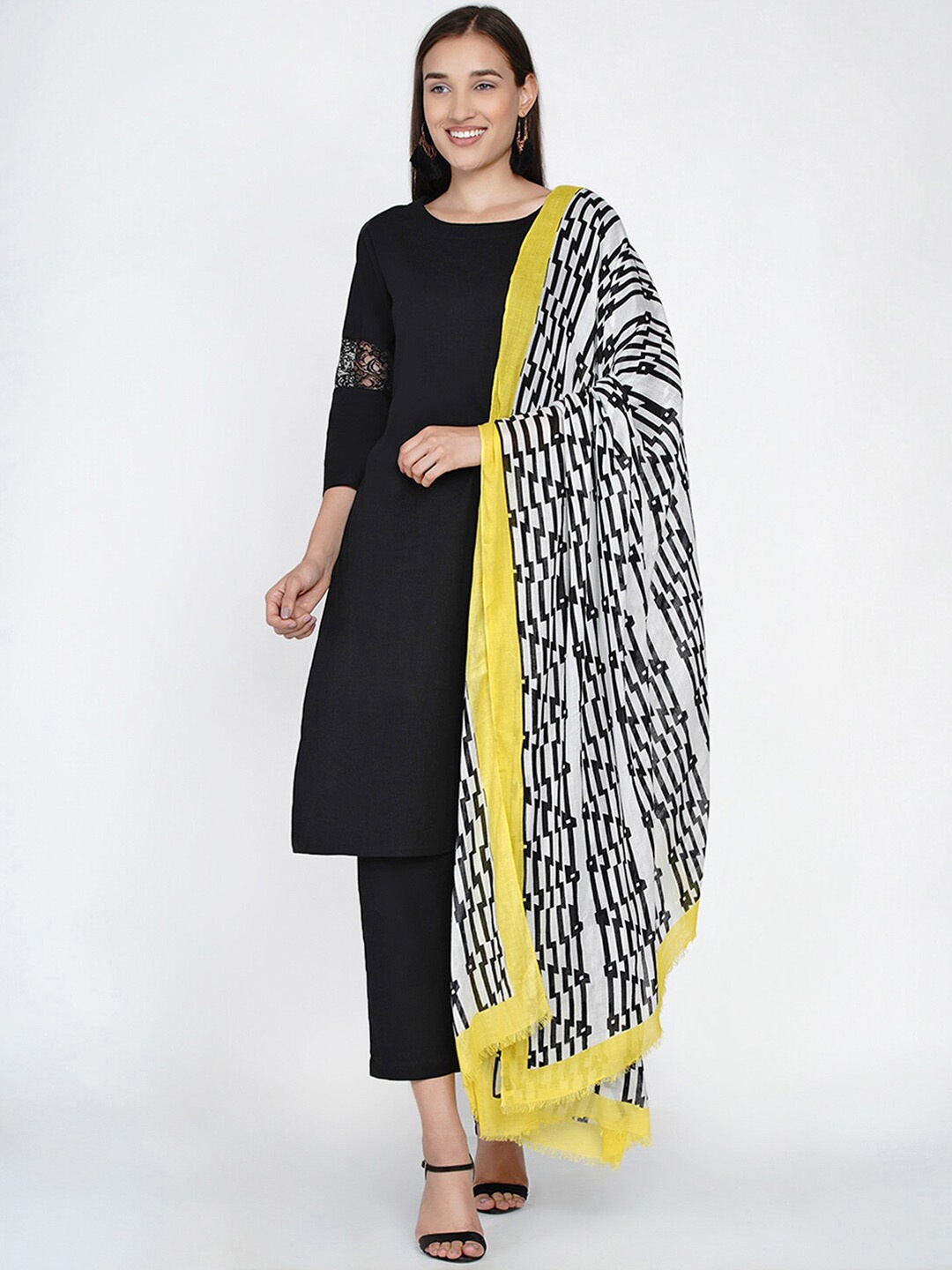 

FABNEST Women Black Pure Cotton Kurta Set