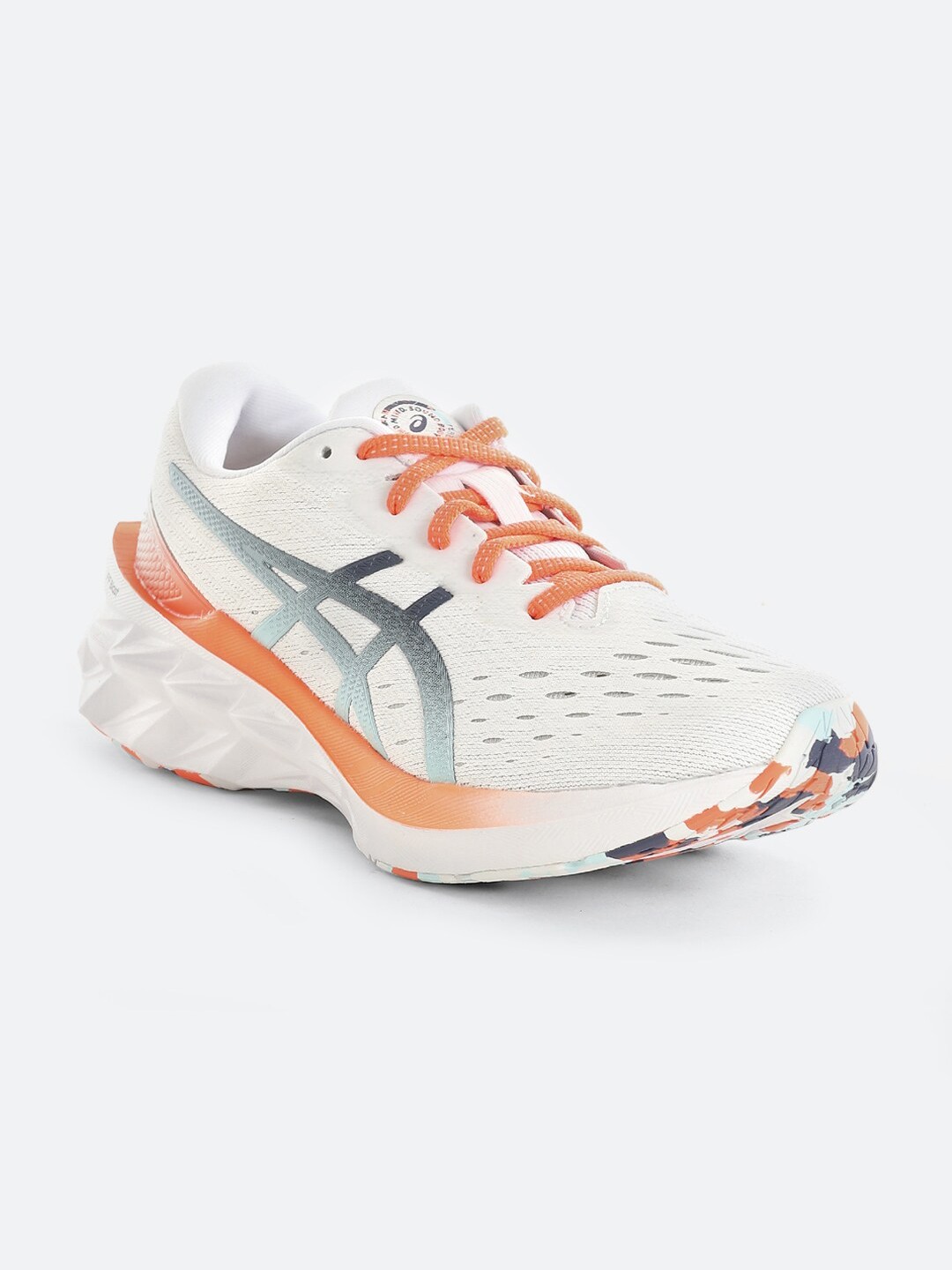 

ASICS Women White Running Shoes NOVABLAST 2