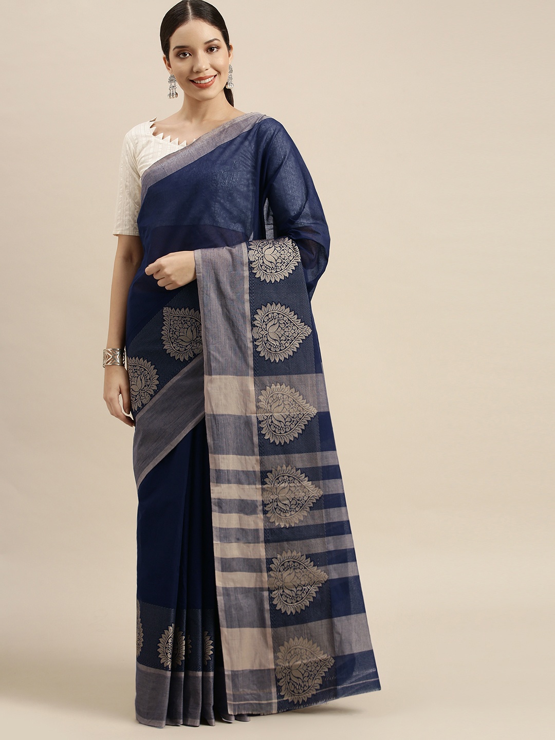 

aamna Navy Blue & Gold-Toned Pure Cotton Narayan Peth Saree